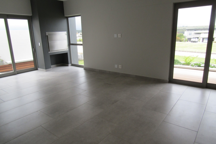 4 Bedroom Property for Sale in Oubaai Western Cape